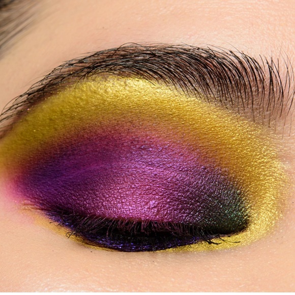 MELT COSMETICS x BEETLEJUICE PALETTE - Recently Deceased - Picture 8 of 9